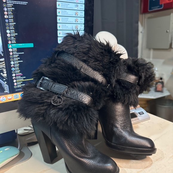 MK boots black pebbled leather winter boots fur lined - Picture 16 of 16